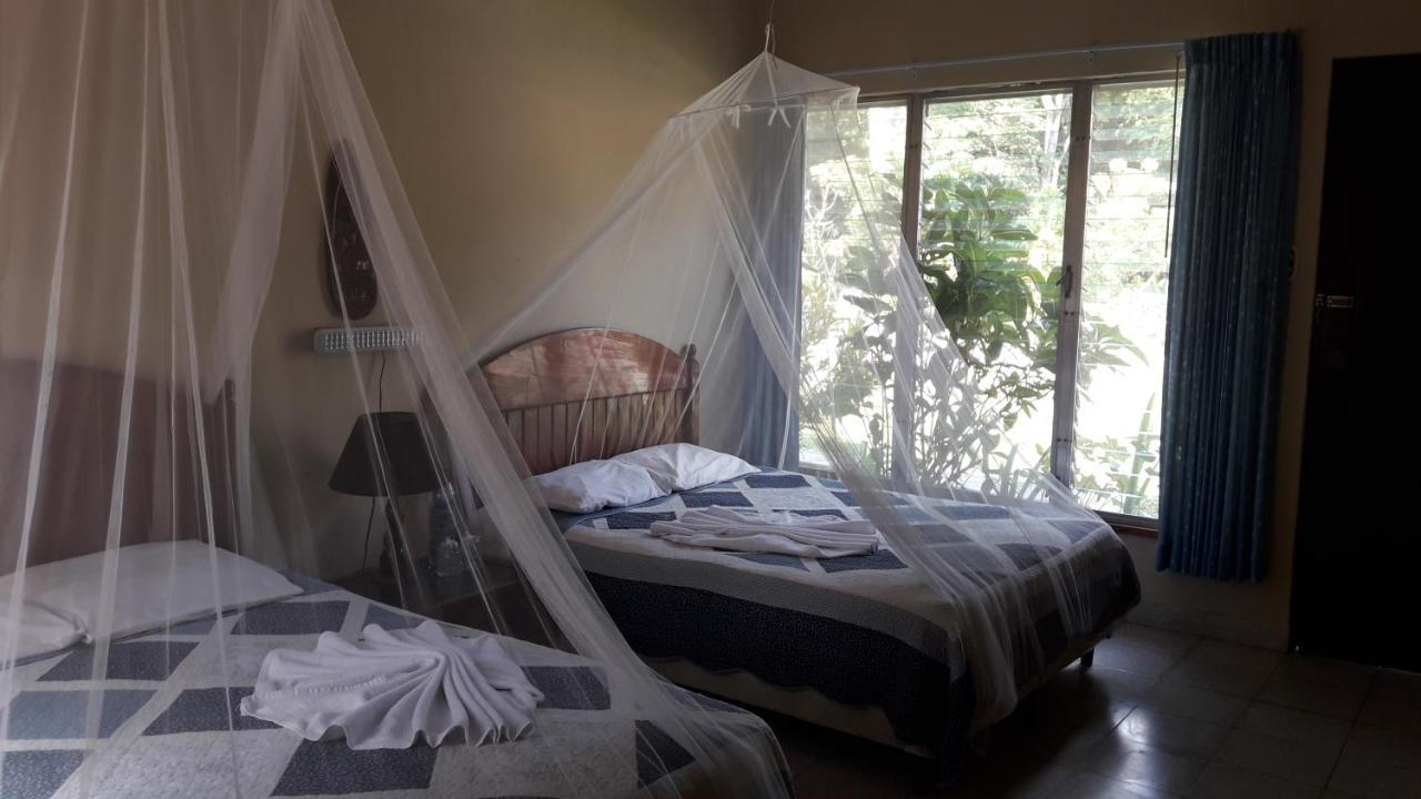 Hotel Tikal Inn Esterno foto