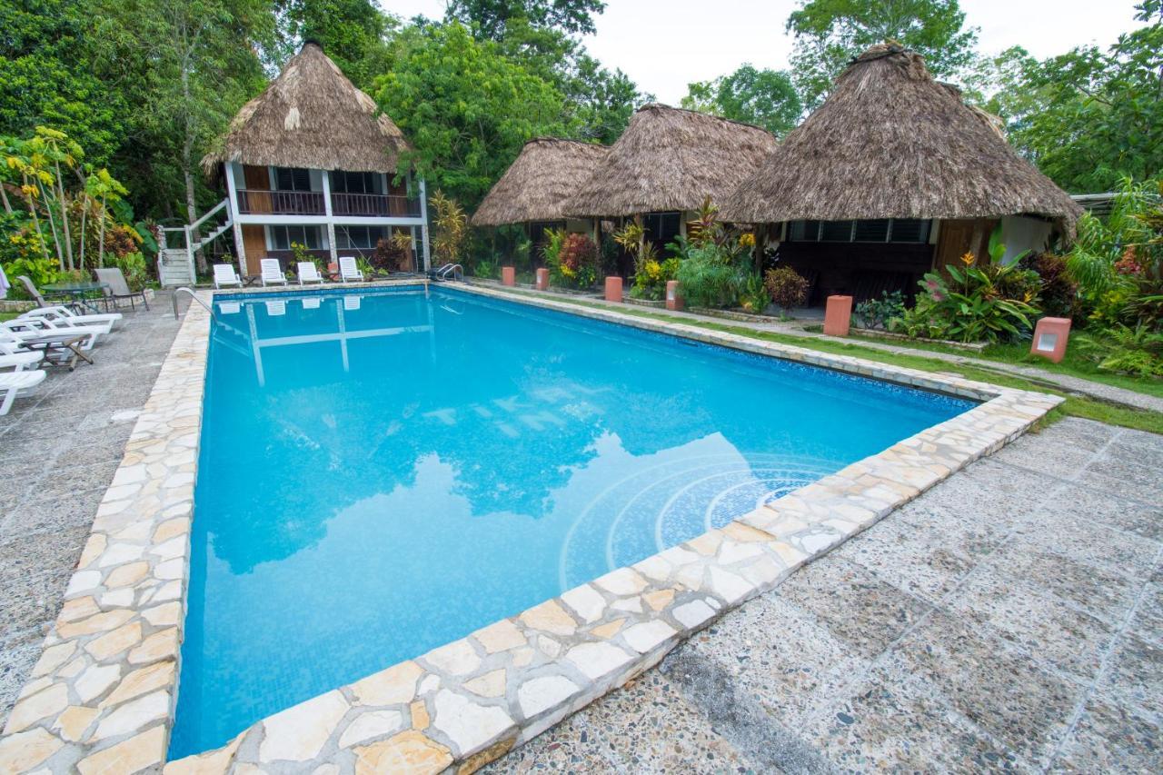 Hotel Tikal Inn Esterno foto