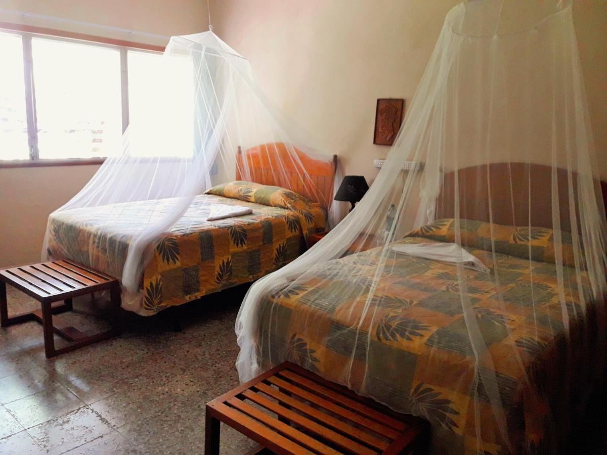 Hotel Tikal Inn Esterno foto