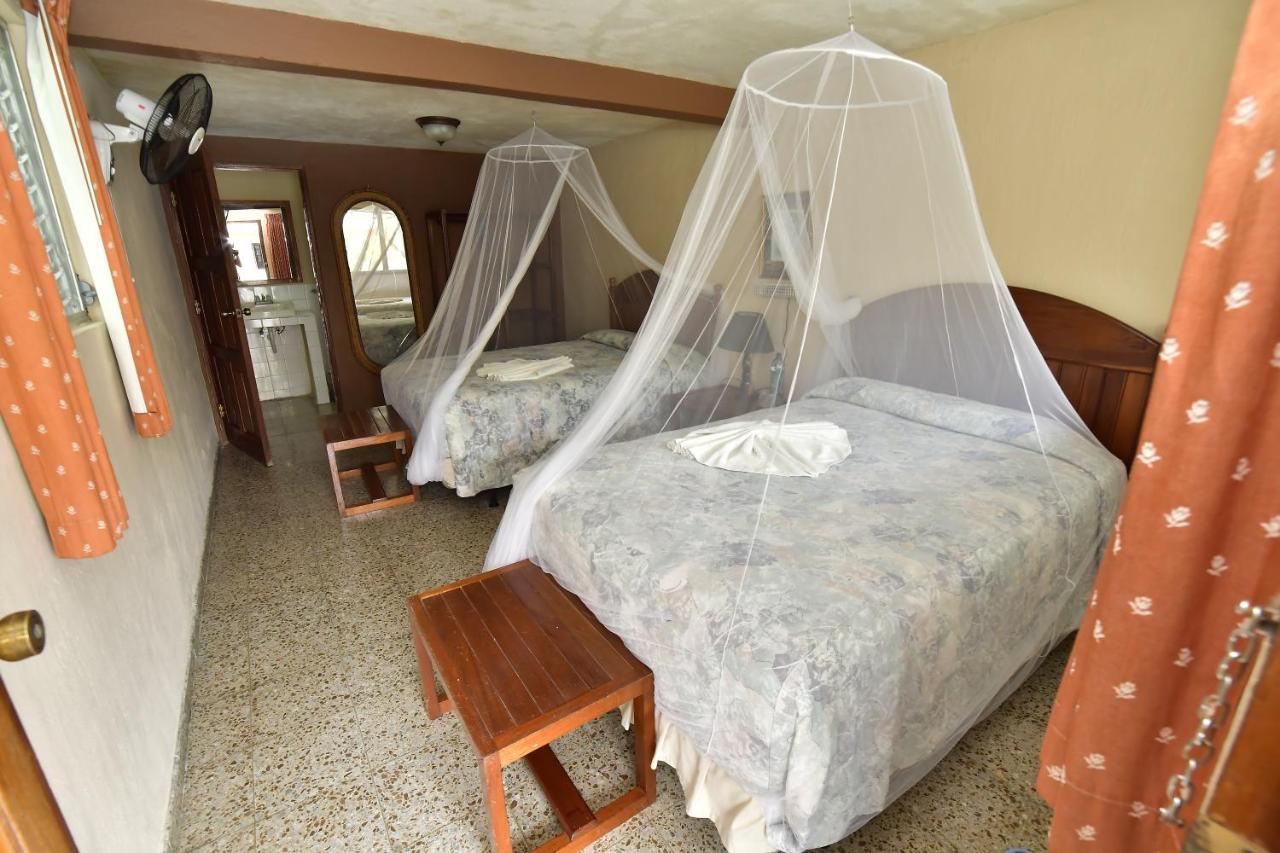 Hotel Tikal Inn Esterno foto