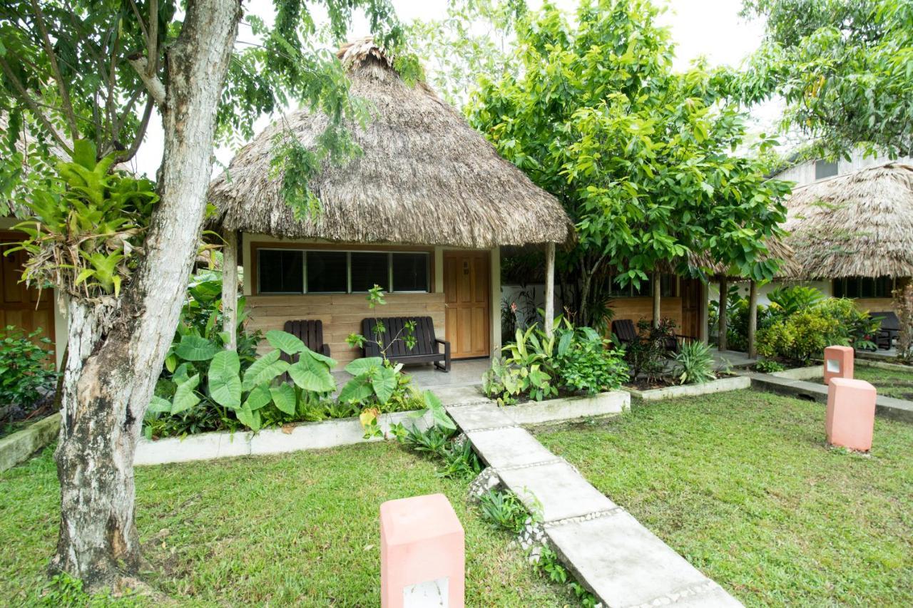 Hotel Tikal Inn Esterno foto